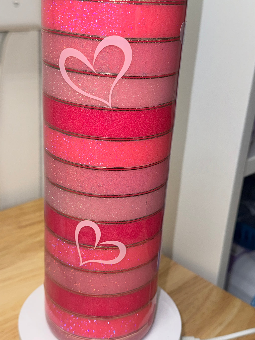 Valentine's Day Glitter Heart Tumbler – 30 oz