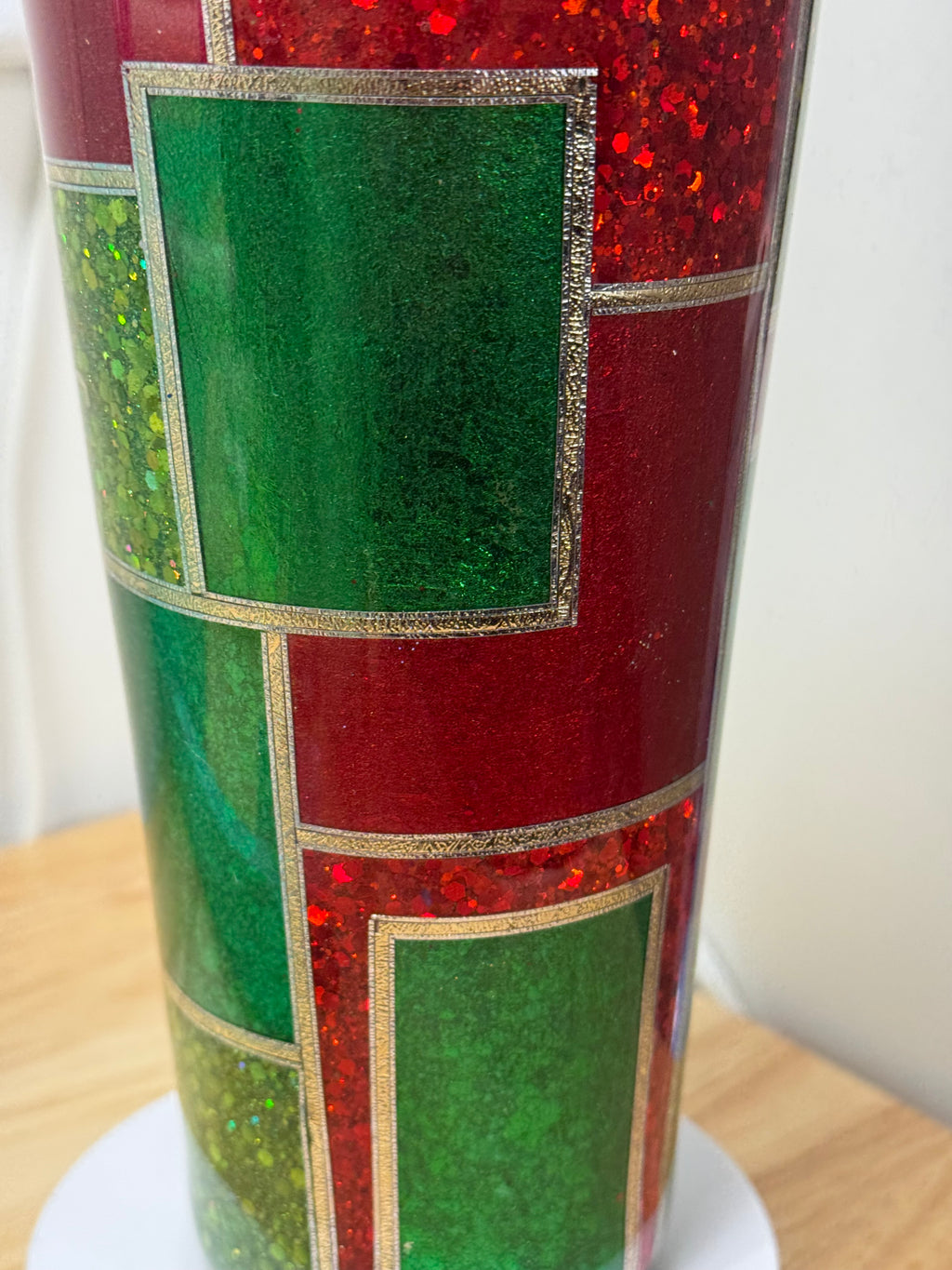 Merry Christmas Stained Glass Glitter Tumbler – 32 oz